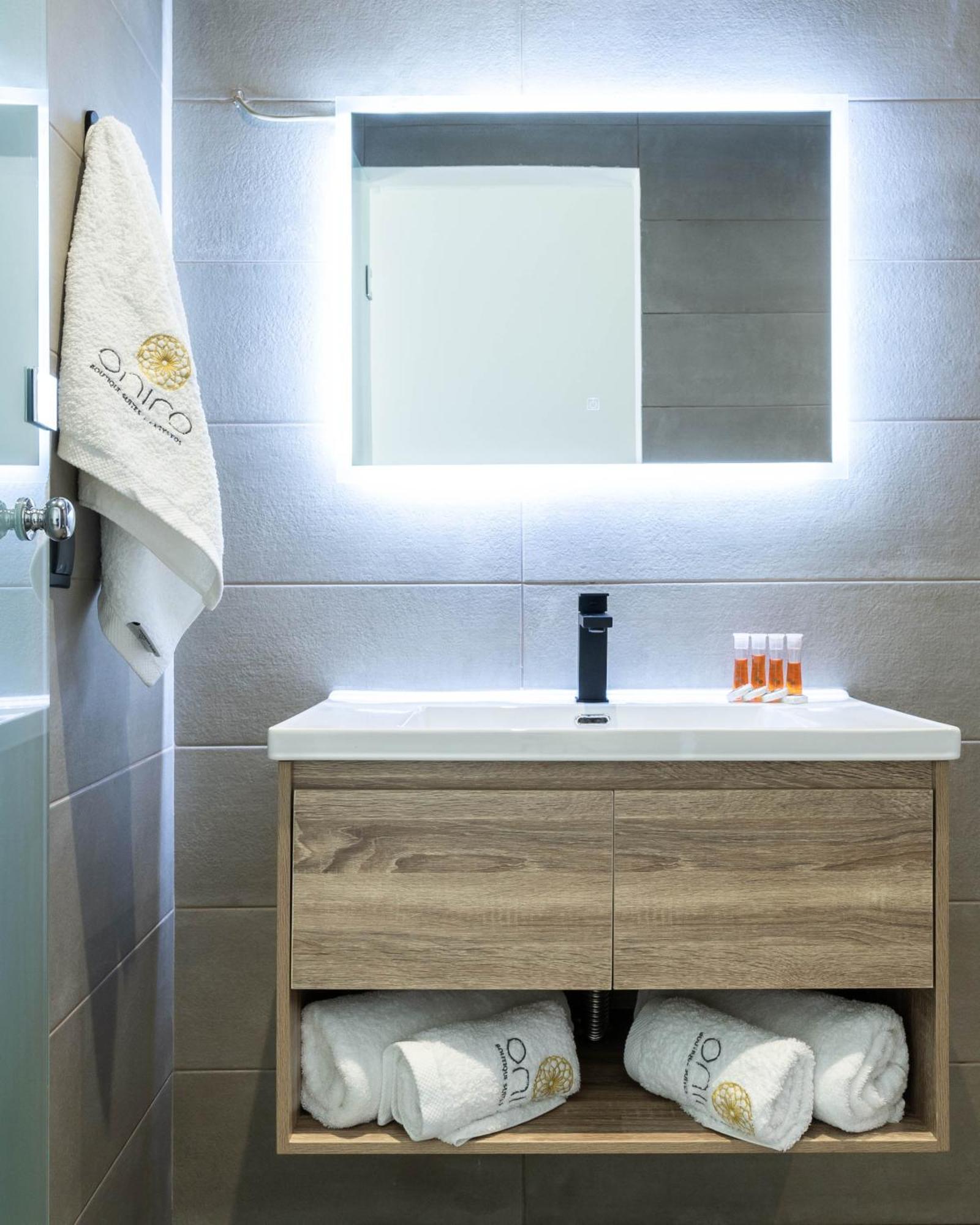 Nerea Boutique Suites Karystos Pokoj fotografie